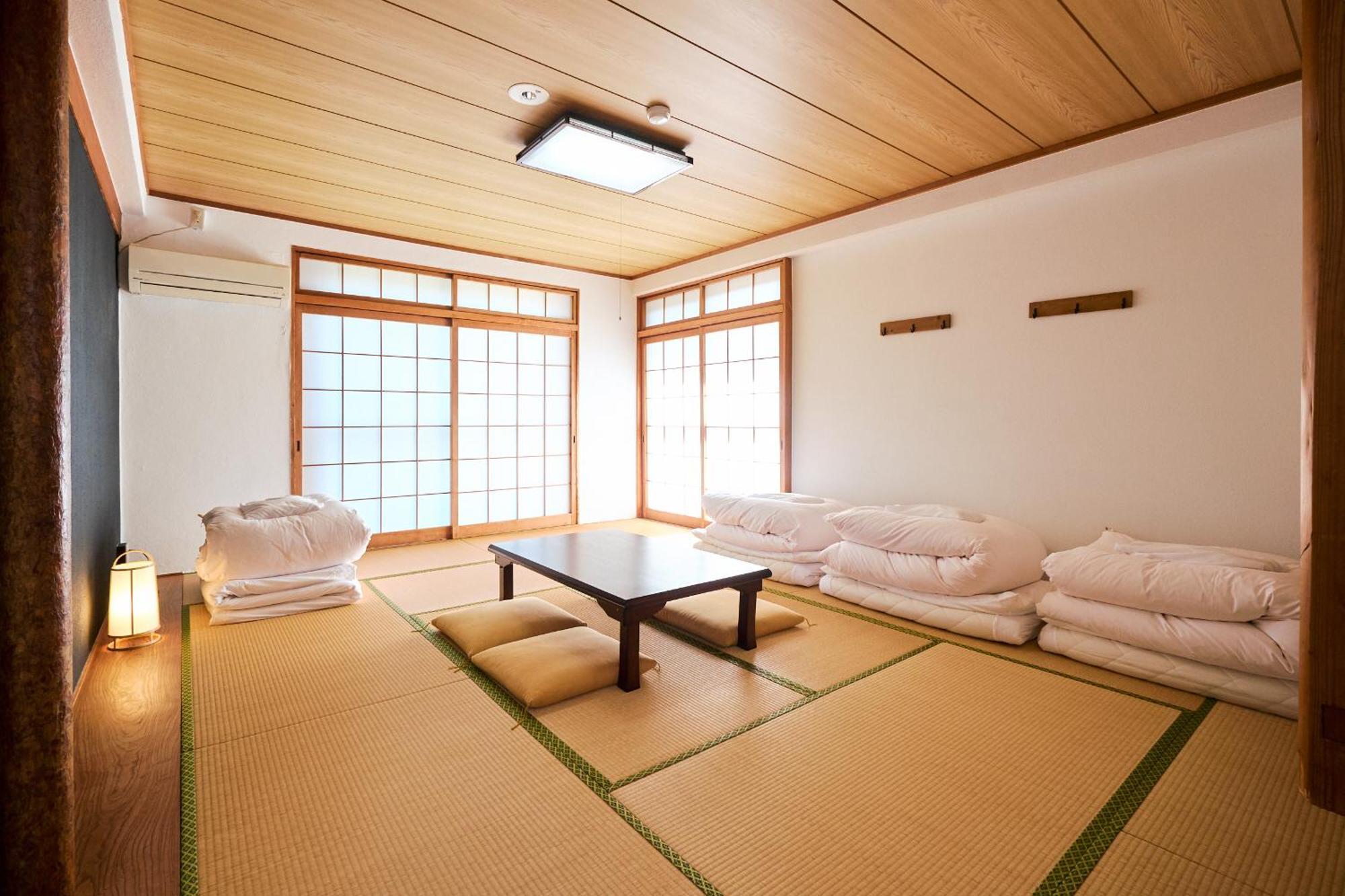 J-Hoppers Lake Biwa Guesthouse Otsu Oda fotoğraf
